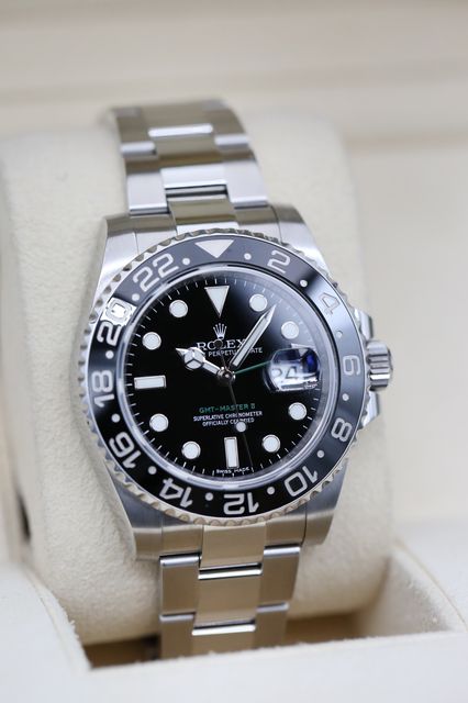 Rolex GMT Master II 116710 LN Image 2